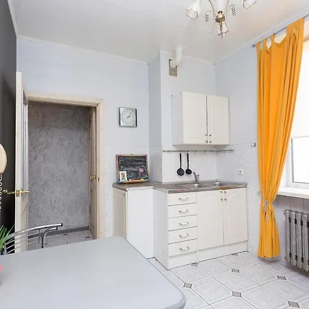 Apartament On Leningradskaya 1a *