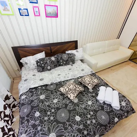 On Leningradskaya 1a Apartament Mińsk