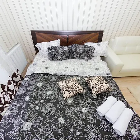Apartament On Leningradskaya 1a